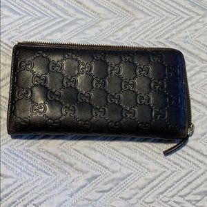 GUCCI
Guccissima Zip Around Wallet Brown
